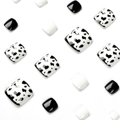 Fashion Summer Black And White Leopard Print Feet Nail Tip Fake Nails Wearable