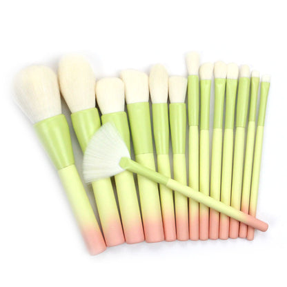 Gradient color makeup brush