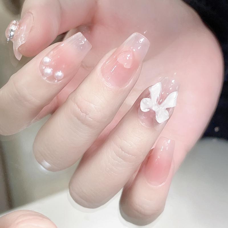 Autocollants pour ongles avec nœud court et blush